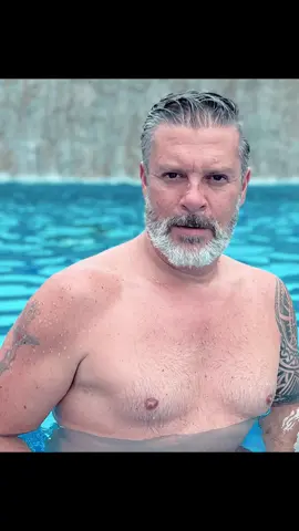 Viejito pero bonito a los 54 años #sugardaddy #menover50 #cincuenton #mexican #latinos #50andfabulous #mexicantiktok 