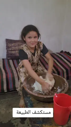 السلام عليكم مرحبا بكم عندنا في الطبيعه التوريه عجنه الخبز وانا طيبته فوق العود ودرنا الطاجين ديال الكرعه الطبيعيه. #المغرب #المغرب🇲🇦تونس🇹🇳الجزائر🇩🇿 #فرنسا🇨🇵_بلجيكا🇧🇪_المانيا🇩🇪_اسبانيا🇪🇸 #السعودية #الشعب_الصيني_ماله_حل😂😂 