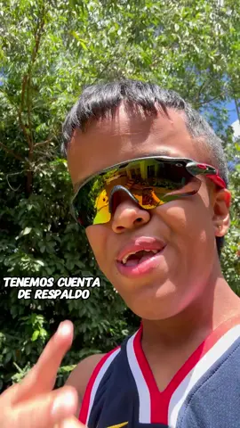 @manolorojitaslive la de respaldo ! #manolito