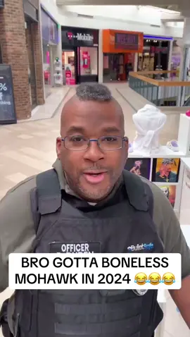 ion remember the last time i seen a mohawk😂#mohawk #haircut #boneless #badhaircut #hair #clean #officer #fade #hairstyle #fyp #viralvideo #fypシ #funny #funnyvideo #joke #hilarious 