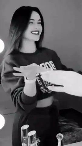 #مو_كلمن_يهز_بالكتف🔥💕 #موكلمن_يهز_بلجتف💃🏻💃🏻❤️‍🔥 #اكسبلورexplore #foryou #foryoupage 