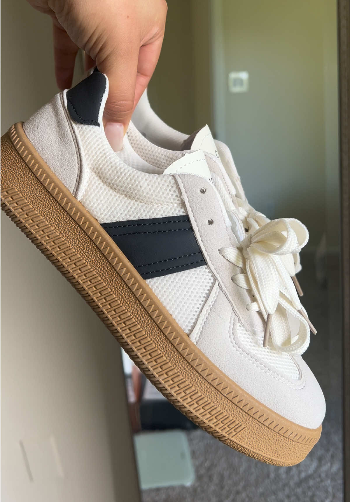 #tiktok #viral #fy #shoes 