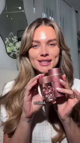 Retinol, redefined ✨ Your retinol journey starts here, with our Retinol + HPR Ceramide Capsules and Water Cream. 📹: @Chloe Lloyd   #ElizabethArden #SkinTok #RetinolHPR #Retinol 