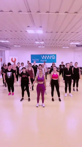 Muškarčina 💪🏼  . . . #ceca #voyage #muskarcina #dance #beautiful #life #Love #balkan #balkanmusic #balkantiktok #balkandance #zumba #balkanzumba #austria #workout #wome#womenpower #wels #linz #tanzen #happy #girls #energy #positivevibes #Lifestyle #training 