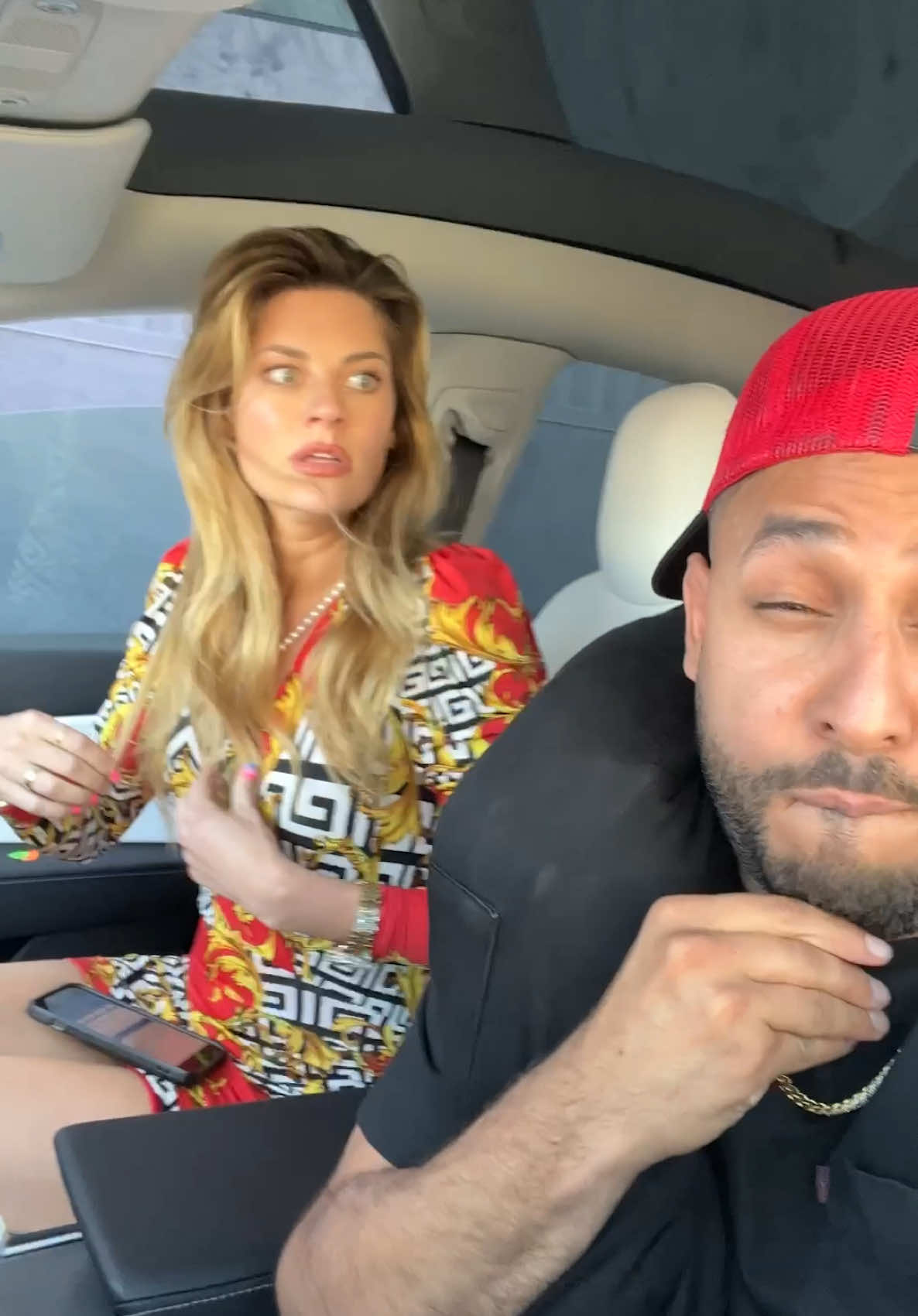 Tag someine who does this 🤣 @Anwar Jibawi 