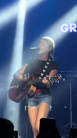 madrid se ha desahogado cantando “tu fan” ❤️‍🩹 @mafalda cardenal🪩  #tufan #mafaldacardenal #yanosoytufan #lariviera #yanosoytufantour #fyp #viral #parati #madconciertos 