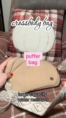 check this puffer crossbody • water resistant • large capacity  #crossbodybag #waterresistantbag #crossbody #fashion #fallfinds #falldealsforyou 