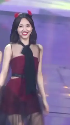 #NAYEON : começou a era das cams de halloween em em | #twice #Kpop #idol #fancam #4k #moorangooo 