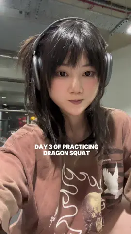 Dragon Squat Update🐉🤧I can finally do it without the elevated platform. Next goal is to make it smooth!