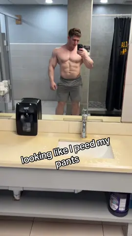 If peeing you pants is cool, then consider me Miles Davis  #bodybuilder #bodybuildingmotivation #bodybuildinglifestyle #bodybuilding 