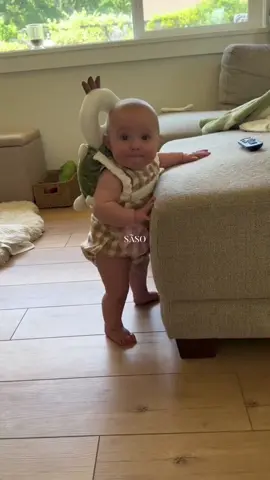 Comentá si tenes un peque que está en su temporada de travesuras 🤣💗 #parati #viral #paraguay #bolucompras #almohadaprotectorababy #mochilaprotectoraparabebe #protectordecabeza 