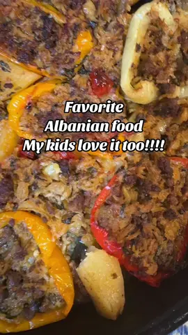 My favorite Albanian food 🙌 my kids love it too! #specatembushur #yum #albanianfood #albanianfoodie #balkantiktok #balkanfood #albanianfood #yes #ushqimetradiocionale 