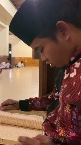 nikmate tilem wayah ngaji #ngaji #menarakudus #santrikudus #fypシ #berandatiktok 