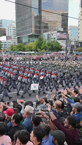 늠름하게 행진하는 도보부대  #국군의날 #시가행진 #퍼레이드 #korea #seoul #koreanmilitary #parade 