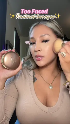 ✨🙂‍↔️Too Faced radiant bronzer! Get a natural glow without looking orange! #TooFaced #bronzer #bronzertutorial #sunbunny #bronzing #makeuptok #TikTokshop #ttshop #tiktokshopping #tiktokmademebuyit #tiktokshopfind #tiktokshopfinds #ttshopping #tiktokshopfindgems #musthave #trendingproduct #tiktokshopbacktoschool #fallfinds #fallbeauty #TTSLevelUp #falldealsforyou 
