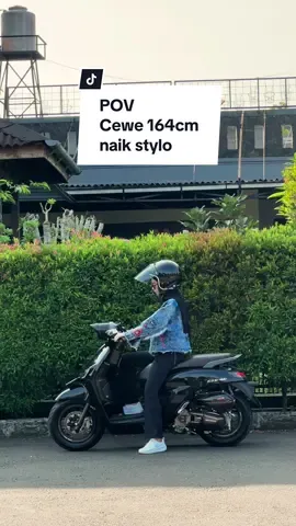 Pesona cewe naik stylo 🥰 #stylo160 #stylomodifikasi #stylo160indonesia #ladybikers #fyp