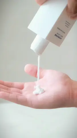 SevenLab: Khoa học cho làn da nam giới hoàn hảo. Bạn bận rộn, nhưng làn da vẫn cần được chăm sóc đúng cách. SevenLab mang đến giải pháp chăm sóc da khoa học, tối ưu và tiện lợi, giúp bạn tiết kiệm thời gian mà vẫn sở hữu làn da khỏe mạnh, tự tin. 🧊Thành phần tự nhiên, an toàn tuyệt đối. 🧊Được phát triển bởi đội ngũ chuyên gia với hơn 15 năm kinh nghiệm. 🧊Quy trình sản xuất khép kín trong phòng lab hiện đại, đảm bảo hiệu quả vượt trội. Chỉ vài bước đơn giản, bạn đã có thể sở hữu làn da hoàn hảo. #SevenLab #ChamSocDaNamGioi #hieuquatoiuu #Skincareformen