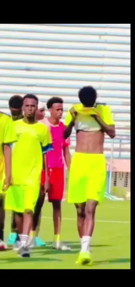 wa uso xiisi dona⚽️ wxY dad wcan ibartapa intan ku shpnYow noli kulanten♥️ 🇳🇬🎖🏆@degmada dayniile @samtar Saam@WLL_______CESC8️⃣