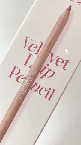 Clio Velvet Lip Pencil 🎀 #kbeauty #kbeautymakeup #makeup #clio #lippencil #makeupproducts #fyp