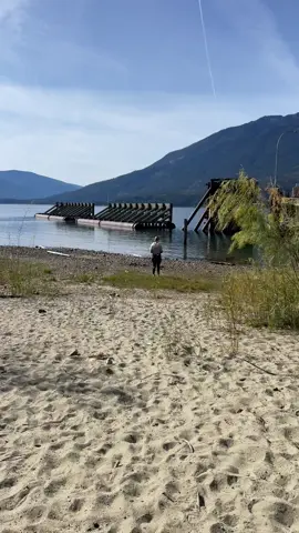 🏔️🚘😃 found a #moonstone on the #beach while waiting for the #ferry #ride over the #lake #neverstopexploring