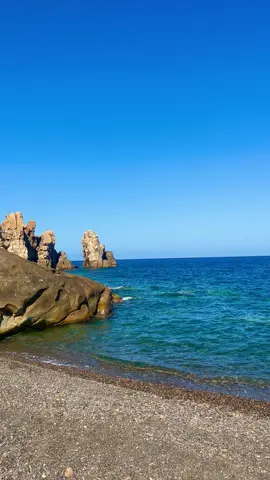 Taïs petit paradis bejaia 🇩🇿♥️ #bejaia #kabylie #alger #algeria🇩🇿 #peace #place #nature #travel #traveling #photography #blogger #algerie #sun #Love #video #voyage #monde #mer #plage #boujie #algerienne🇩🇿 