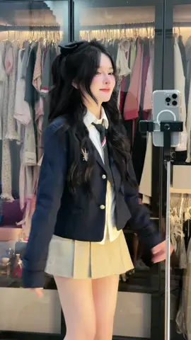 Bài này dễ huônggg