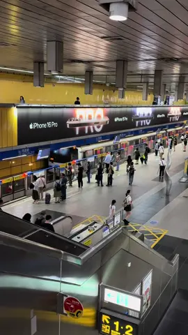 台北MRT、市政府站。4年10ヶ月ぶりの台湾訪問です。 #台湾 #台北 #市政府站 #市政府捷運站 #地下鉄 #電車 #鉄道 #taiwan #taipei #taipeimrt #subway #train 
