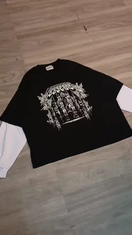 longsleeve double layer boxy fit castellum black🔥 klik keranjang kuningnya👊🏻#y2k #fypage #skena #skenaoutfit #lessegos 