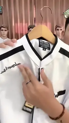 kemeja koko pria lengan panjang#kemeja #kemejakoko #kemejakokopria #promoguncang1010 #WibGajian #BeliLokal #outfitcowok #sheeefashion 