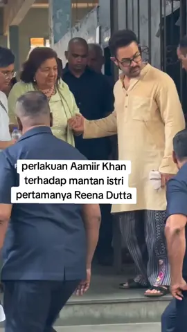 tampak mantan istri Aamiir Khan yg pertama sedang sakit ..... #aamirkhan #reenadutta #chahahaitujhko #prabupranata #bollywoodmusic #aamirkhan #bollywoodsong 