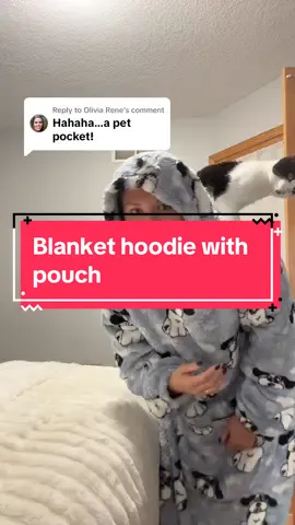 Replying to @Olivia Rene definitely a pouch big enough for a pet and snacks #TikTokShopBlackFriday #TikTokShopCyberMonday #falldealsforyou  #TikTokShopHolidayHaul  #TikTokShopBlackFriday #BlanketHoodie #WearableBlanket 
