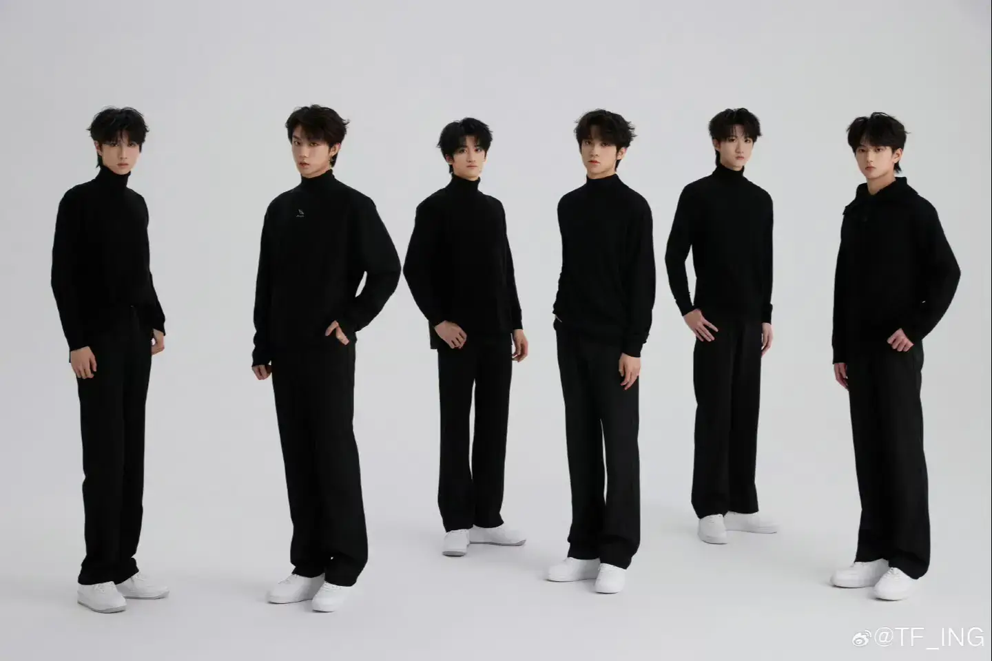 TF_ING (Đồng, Đặng, Trần, Mục, Trương, Hoàng) đc up ảnh lên weibo nè 