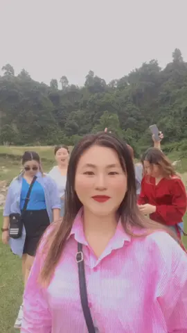 sathi haru sanga halka ramailo@머니사 라이(Manisha Rai) @Johnson Rai @sonuthu.rai @Manju Siptungkha 