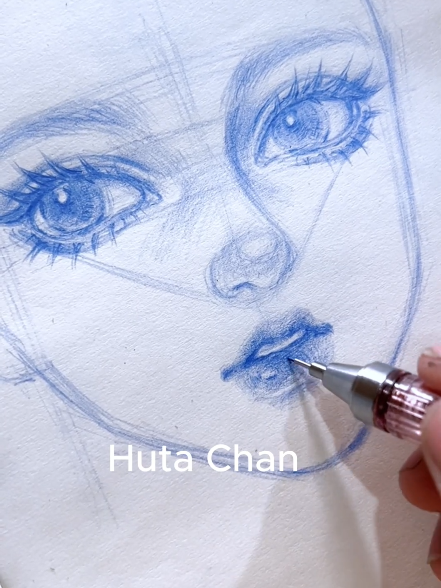 Mỗi khi không biết làm gì, tui lại lôi sổ ra vẽ vời gì đó. Có ai cũng như tui không? 😆 #hutachan #sketch #drawing #semirealistic #artwork #sketching