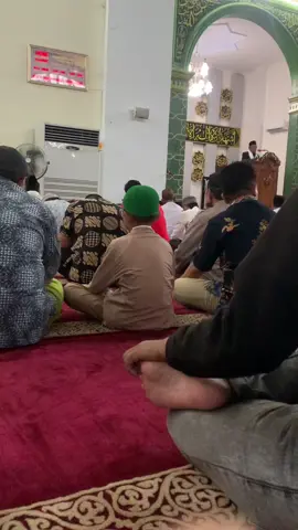 Sholat Jum’at di Masjid Raya Ahmad Yani Manado