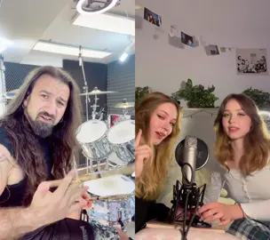 🤩It's friday!🎉 🎊It's Duet Time!🥳 Not one but two amazing bedroom singers. In the back of my yes 👍🏻 #geeanzalone #dragonforce #fy #fyp #viral #tiktok #duet #duets #duettime #fyyyyyyyyyyyyyyyy 