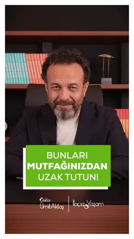 Sağlıklı beslenme yolunda ilk adımlarınızı atarken mutfağınızda bazı değişiklikler yapmanız faydalı olabilir. İşte başlamanız gereken temel noktalar: Pakette satılan cipsler, ketçaplar, mayonezler gibi işlenmiş gıdaları evinizden uzaklaştırın. Bu tür ürünler genellikle yüksek miktarda katkı maddesi ve şeker içerir, bu da sağlığınıza zarar verebilir. Hazır maya kullanmaktan kaçının. Özellikle şekerli tatlılar ve işlenmiş karbonhidratları mutfağınızdan çıkarın. Bu tür besinler kan şekerinizi dengesizleştirebilir ve genel sağlığınıza zarar verebilir. İmkanınız varsa, hibrit tohumdan üretilmiş sebzeler ve meyveleri azaltın.   #DrÜmitAktaş #ilaçsızyaşam #sağlık #sağlıklıyaşam #sağlıklıbeslenme #paketligıdalar #hazırmaya #kanşekeri #hibrittohum  