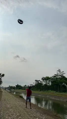 Tapi bukan soal kapal #layangantulungagung #pelayangtulungagung #pegonlodoyo #sendarenngukuk #foryoupag #foryou 