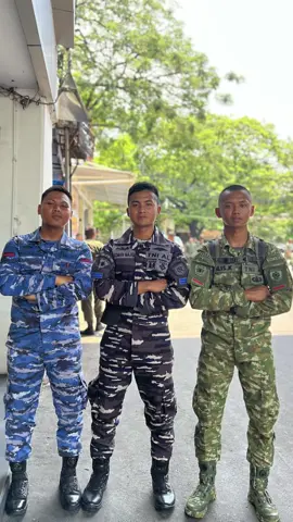 Reuni adik kakak malah jadi apel gabungan TNI 3 Matra . AD AL AU.Selamat bertugas di penugasan masing” dan tetap jadi kebanggaan keluarga.🤝😎🇮🇩 TNI PRIMA INDONESIA MAJU 🇮🇩 #jalesvevajayamahe #huttni #tniindonesia🇮🇩 #huttnimonas #tentaraganteng #tentarahits #tniganteng #fypp #military #casis #casistnipolri #angkatanlaut #huttni79th #tnial #tniau #tniad #kartikaekapaksi🇮🇩 #swabhuwanapaksa #huttni79 #tulungagungpride 