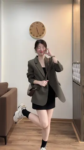 Trái tim đã mang tổn thương xước thêm cũng đâu nghĩa gì #fypシ #xuhuong #trendingvideo #blazer #meiclothing #mei #phoidoxinh 