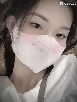 “Trái tim rất đắt cho đúng người sẽ là vô giá gửi sai người chẳng đáng 1 xu ,lòng tốt và tình yêu có thể miễn phí ,nhưng không hề rẻ mạt..”