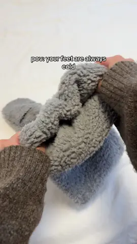 a must have for this winter❄️ #socks #cold #winter 