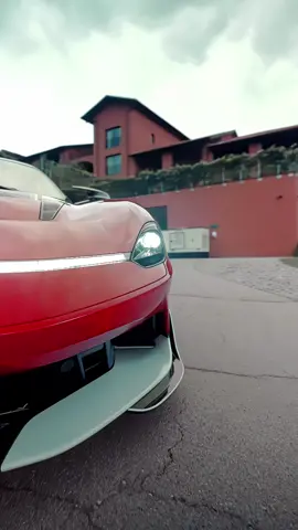 A €3.2 million Pininfarina Battista blinking at you #pininfarina #pininfarinabattista 