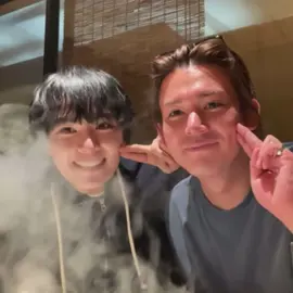 好きそうだから食べずに取っておいたエビを「うま！」って食べてるの見て ハの字眉で👶🏻「美味い('･ｪ･`)？」って🤦🏻 頷いてるの見てふわって笑いかけて良かったーってぱちぱちしてる絵撮れ高しかないな🤦🏻 こたキュンスマイルをこの至近距離で受けたら身が持たん💘白目 #west #小瀧望 #なにわ男子 #大西流星 #supereight #大倉忠義 