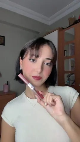 Lykd double sided lipstick n gloss 330 warm brown rengi✨ reklam değildir #lykd #lykdruj #makyaj #lykdmystyleup #viral #fyp #keşfet #albunukeşfet #keşfetteyizzz #juicygloss #trend 