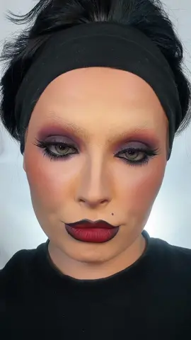 31 Days of Halloween 🖤 Day 4: Tiffany Valentine  Who should we do tomorrow???  #31daysofhalloween #halloweencostume #halloweenmakeup #halloween #tiffanyvalentine 