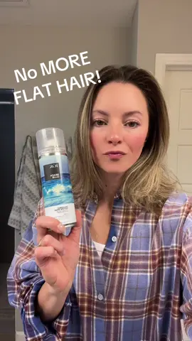 IGK BEATS THEM ALL!!! texture spray!!!  #beavewaves #haircare #hairproductsthatwork #hairproductsyouneed #texturespray #fyp #for #foryoupageofficiall 