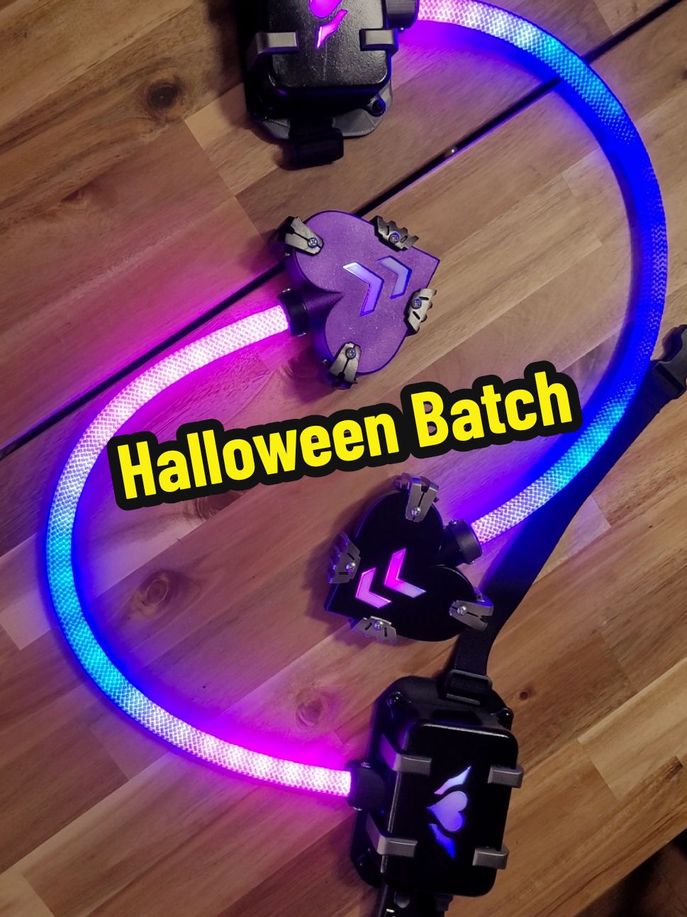 I've been working non-stop so I haven't been able to post as much as I want, but a lot of that was preparation to make extra tails for Halloween. I am doing a small batch of Cyber Succubus tails, but this time the expected turn around is a little over a week to make sure all tails can arrive before Halloween. I think later this month I will be making a website and start doing ques instead of batches. The jot form on my profile has more information. #cyberpunk #led #originalart #originaldesign #techwear #resin #3dprinting #costume #tail #rave #futuristic 