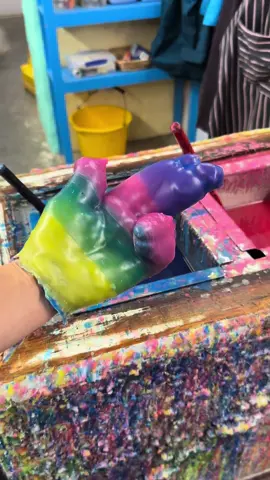 asmr wax hand crack #wax #gsycandles #oddlysatisfying #asmr 