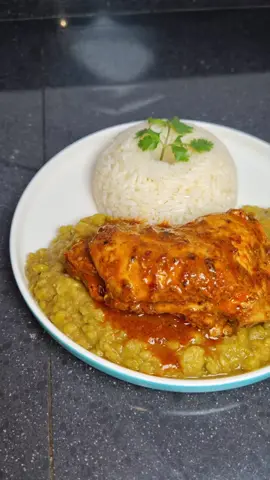 Alberjita partida con pollo a la olla 😋🫶🇵🇪  #fypツviral #comida #comidaperuanalamejor🇵🇪🤤🤩 #recetasfaciles #recetastiktok #fypツ #recetastiktok #comidaperuana 